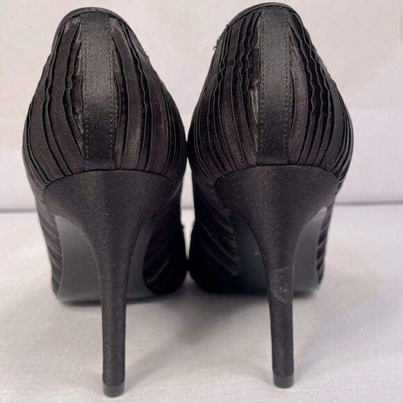 THE TOUCH OF NINA BLACK SATIN 3.5” HEEL SIZE 6.5 - Picture 5 of 6